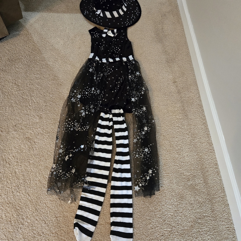 Witch costume